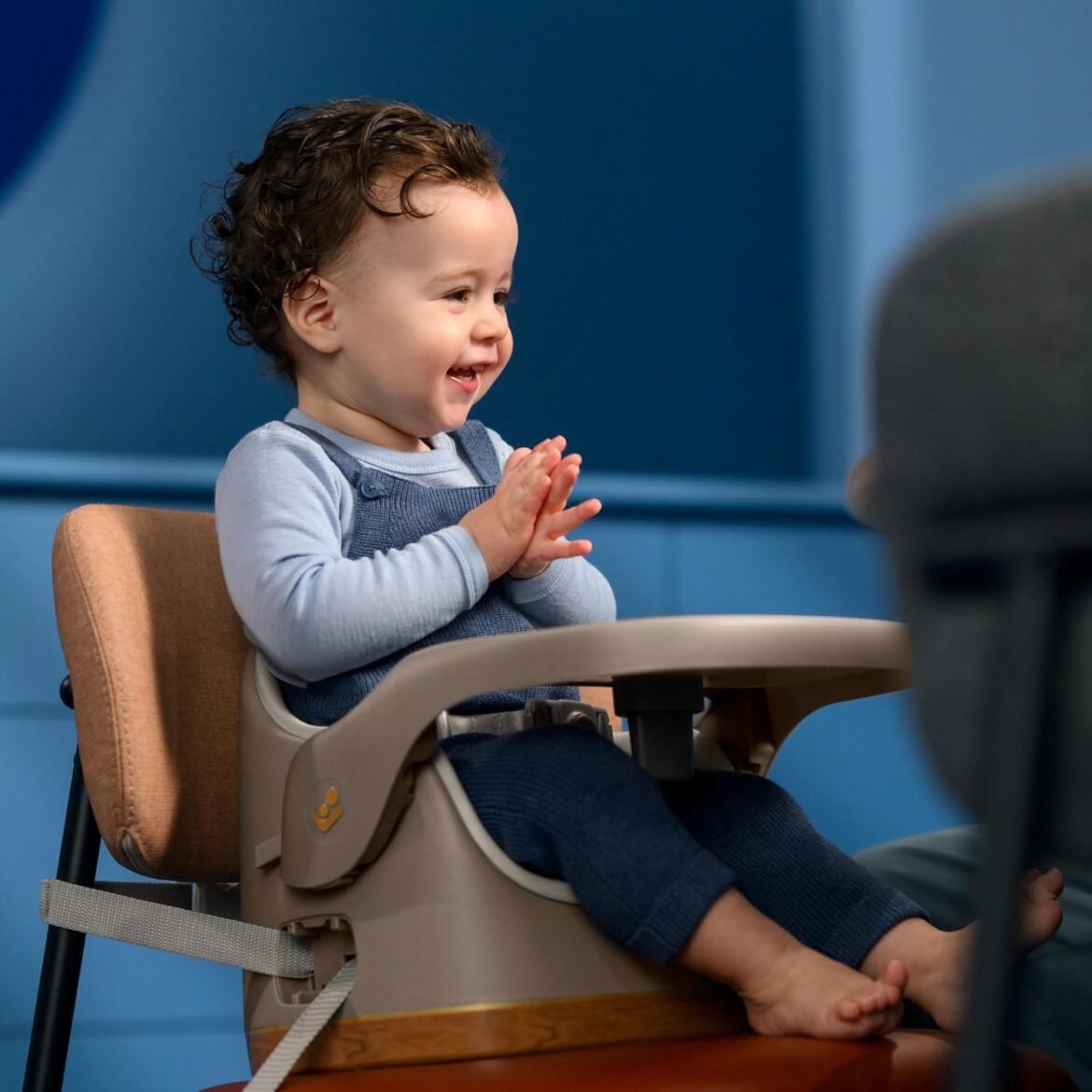 Maxi-Cosi Jay Trona Bebé Portátil 2 en 1: Comodidad, Versatilidad y Estilo para Tu Pequeño